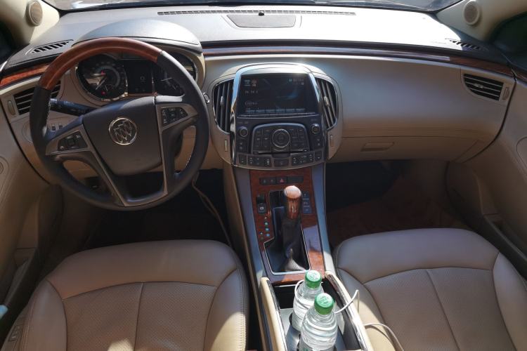 Used Buick LaCrosse 2010 2.4L Luxury Edition
