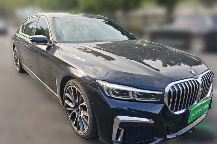 Used BMW 7 Series 2019 740Li Leading Model M Sport Package Front Right 45 Deg