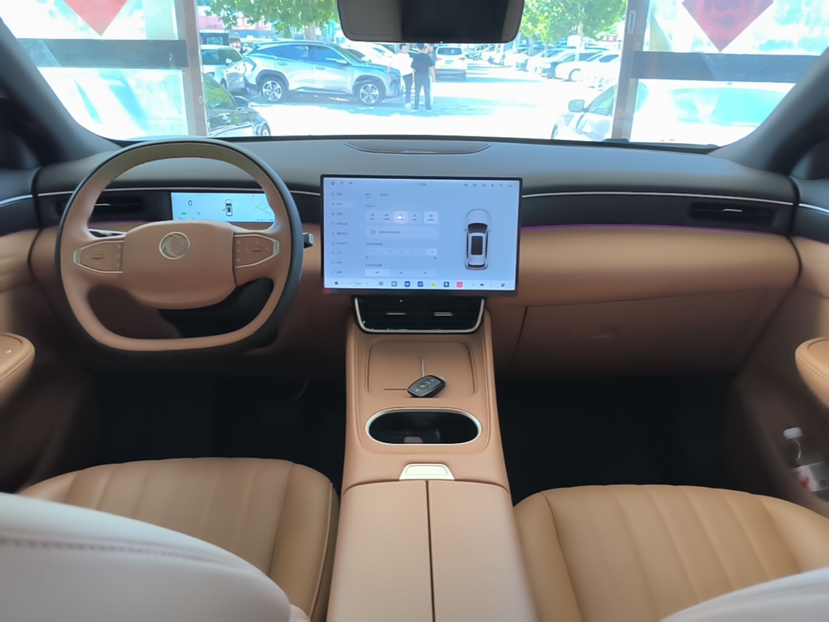 Dongfeng Aeolus L8 2025 Model 185KM Dream Edition — снимка 12