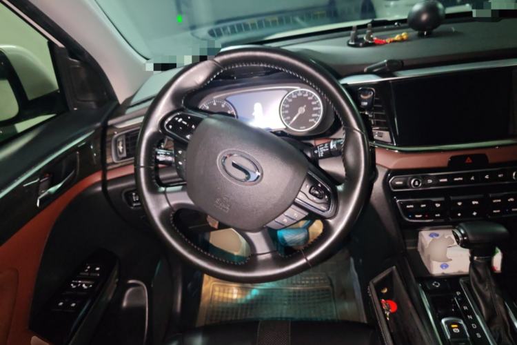 Used GAC Trumpchi GS8 2017 320T Two-Wheel Drive Luxury Edition (7 Seats)
