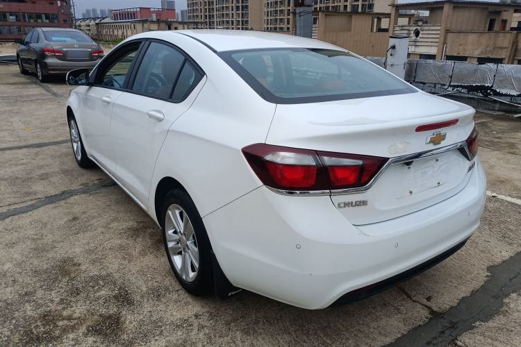 Used Chevrolet Cruze 2015 1.5L Automatic Luxury Edition Rear Left 45 Deg