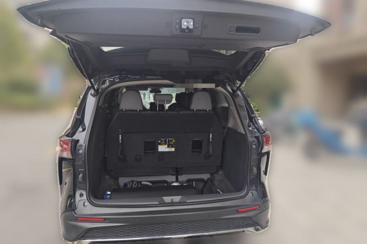 Used Toyota Granvia 2023 2.5L Hybrid Comfort Edition