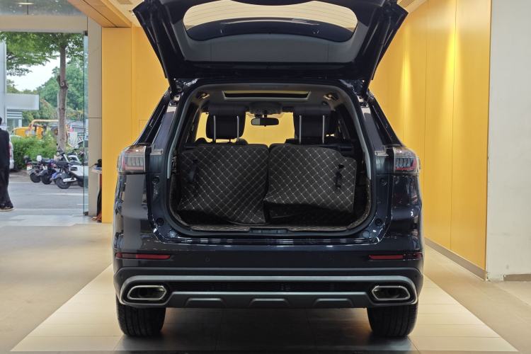 Used Chery Tiggo 8 PLUS 2024 Champion Edition 290TGDI DCT Deluxe Version 7-Seater Trunk