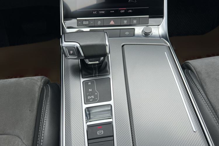 Used Audi A6L 2021 40 TFSI Luxury Dynamic Edition Gear Lever