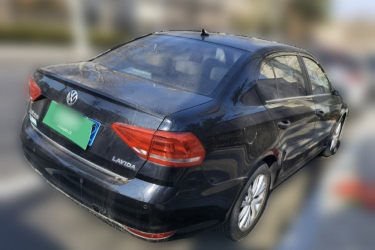 Used Volkswagen Lavida 2015 1.6L Automatic Comfort Edition
