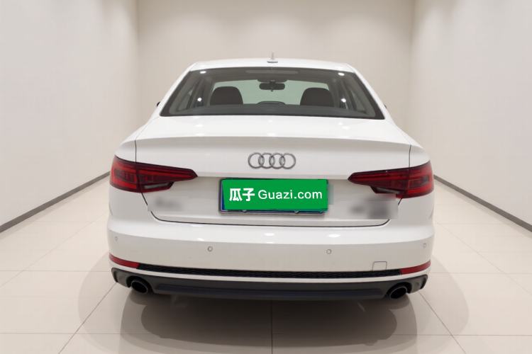 Used Audi A4L 2018 30th Anniversary Edition 45 TFSI quattro Individual Sport Edition
