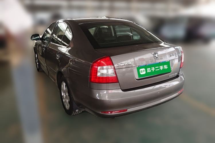 Used Skoda Octavia 2014 1.6L Automatic Yijie Edition Rear Left 45 Deg