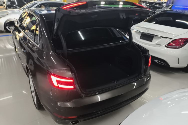 Used Audi A4L 2018 30th Anniversary Edition 40 TFSI Fashion Model