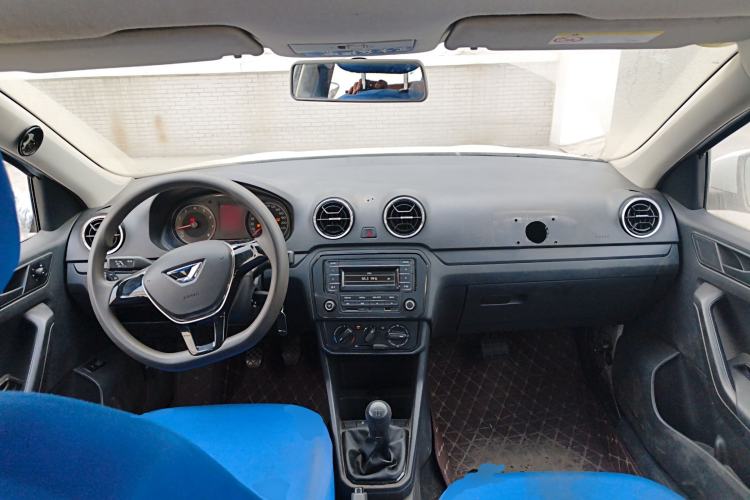 Used Jetta VA3 2019 1.5L Manual Entry-Level Version Center Console