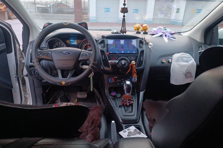 Used Ford Focus 2017 Hatchback 1.6L Automatic Fashion Edition Smart Drive Version
