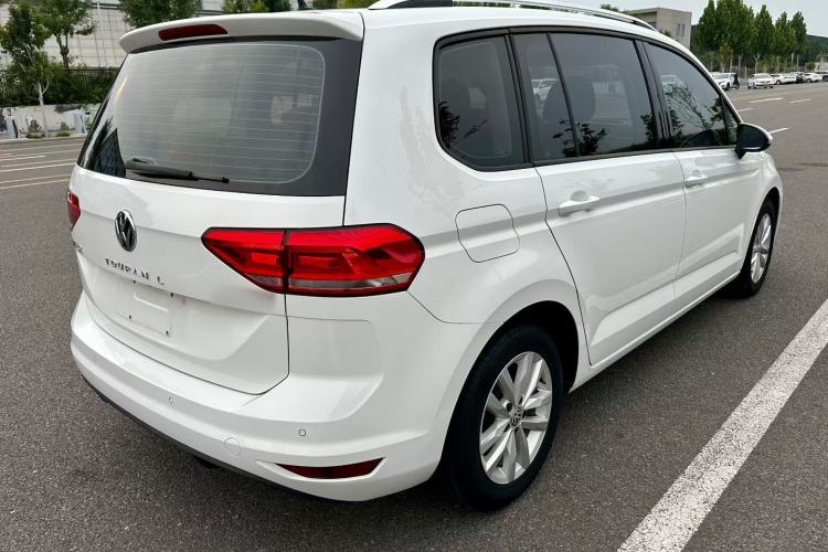 Used Volkswagen Touran 2021 Volkswagen Touran L 280TSI DSG Style Edition 7 Seats
