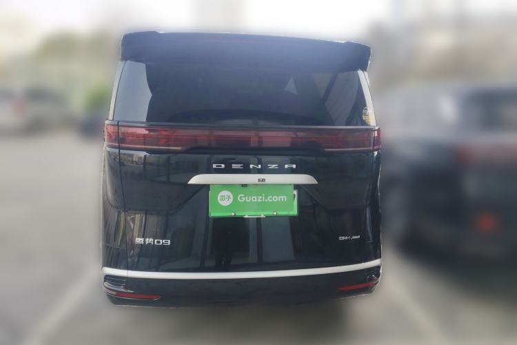 Used Denza D9 2024 DM-i 980 Four-Wheel Drive Flagship Model
