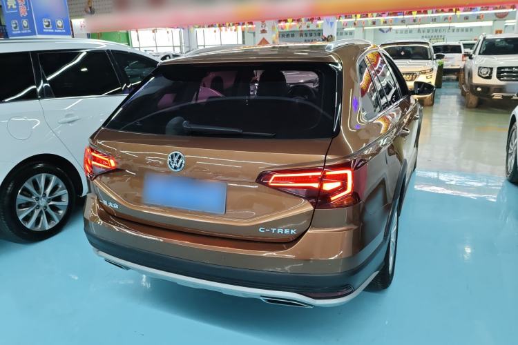 Used Volkswagen C-TREK 2017 1.6L Automatic Comfort Model Rear Right 45 Deg