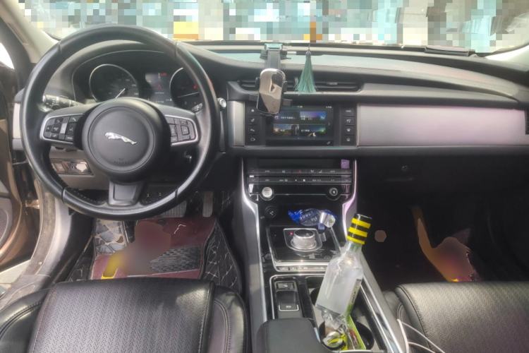 Used Jaguar XF 2016 XF 2.0T Two-Wheel-Drive Luxury Edition