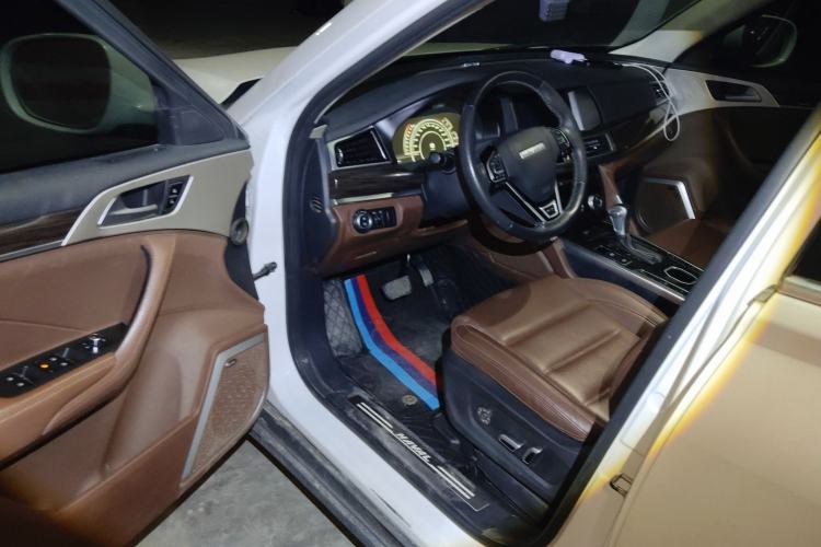 Used Haval H7 2019 2.0T Smart Enjoyment Version China VI Standard
