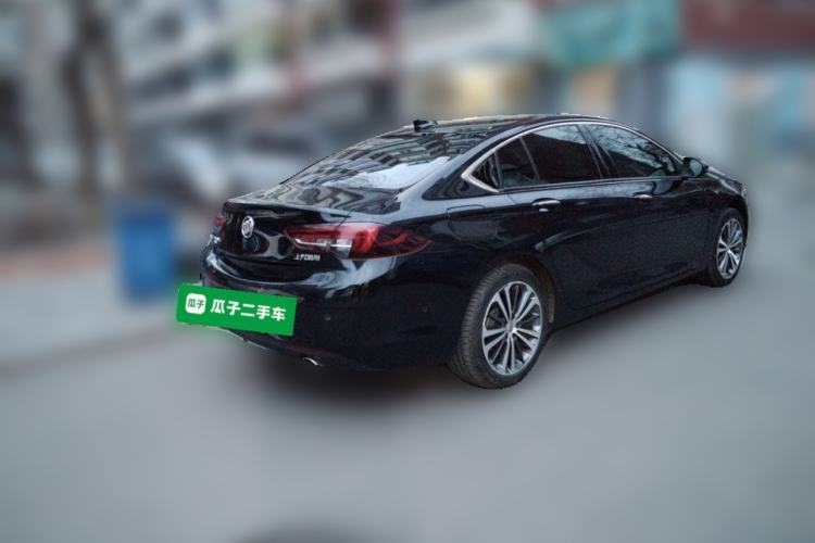 Used Buick Regal 2017 28T Luxury Edition Rear Right 45 Deg