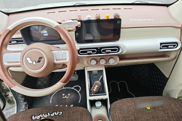 Used Wuling Hongguang MINIEV 2024 3rd Generation 215km Advanced Version
