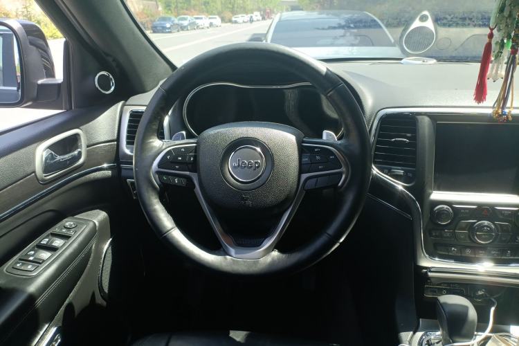 Used Jeep Grand Cherokee 2017 3.0L Comfort Navigation Edition