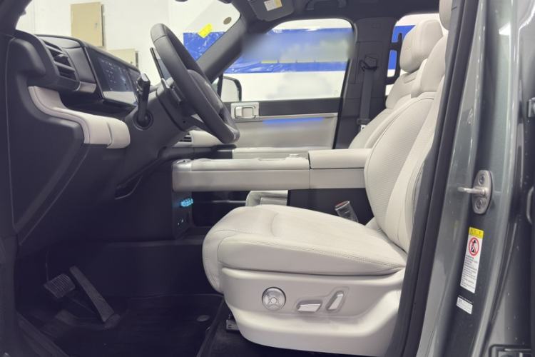 Used Formula Leopard Tai 7 2025 Model 190 km Four-Wheel Drive Ultra Edition
