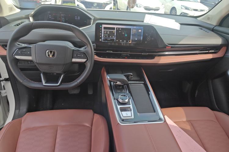 Used CHANGAN CS55PLUS 2024 3rd Generation 1.5T DCT Excellence Model Center Console