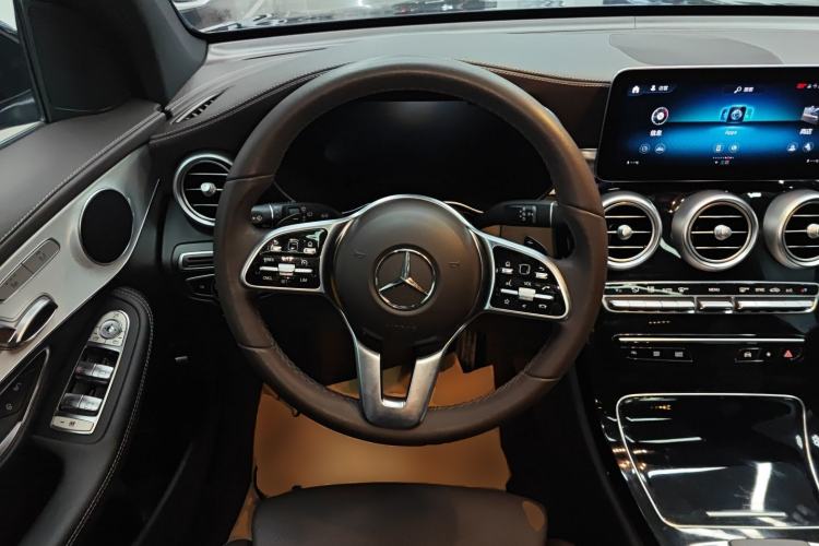 Used Mercedes-Benz GLC 2022 Facelifted GLC 260 L 4MATIC Dynamic Edition Steering Wheel