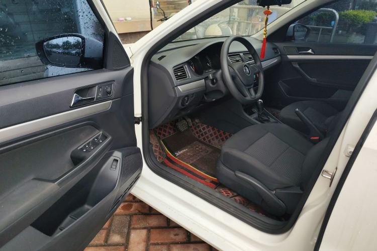 Used Volkswagen Lavida 2018 Classic 1.5L Automatic Fashion Edition China VI Standard
