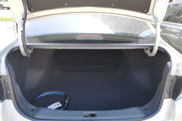 Used Venucia D60 2018 1.6L CVT Smart Connect Elite Edition Trunk