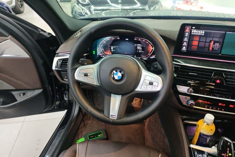 Used BMW 5 Series 2022 Second Facelift 525Li M Sport Package
