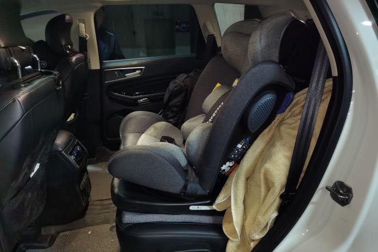 Used Ford Edge 2020 EcoBoost 245 Two-Wheel Drive Titanium 7-Seater Left Rear Seat