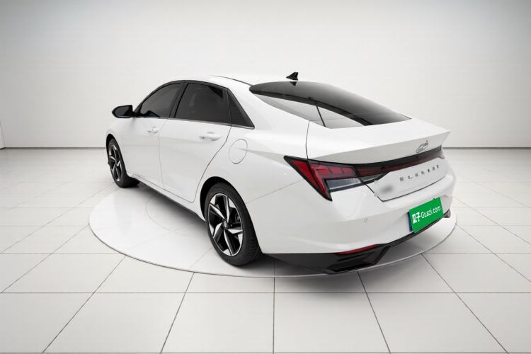 Used Hyundai Elantra 2021 1.5L CVT LUX Prestige Edition Exterior 3