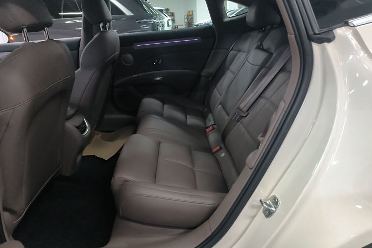 Used IM L6 2025 Ultra Model
