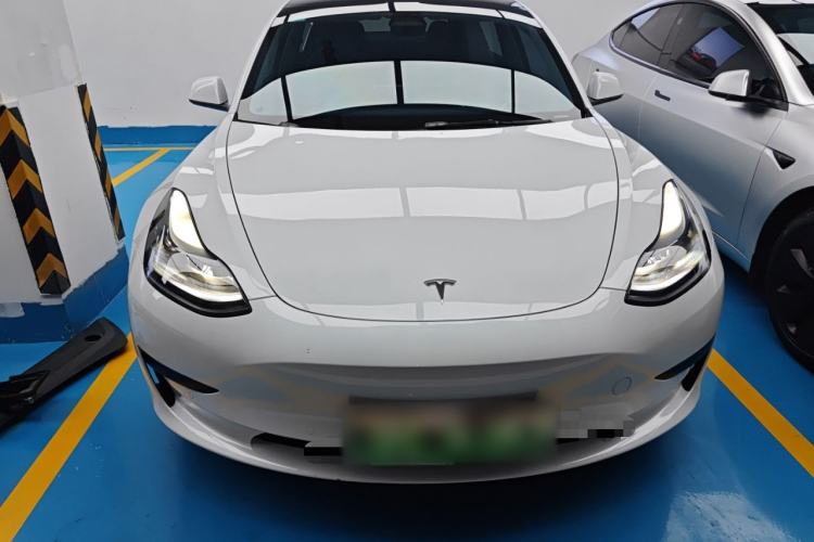 Used Tesla Model 3 2022 Rear-Wheel-Drive Version Front