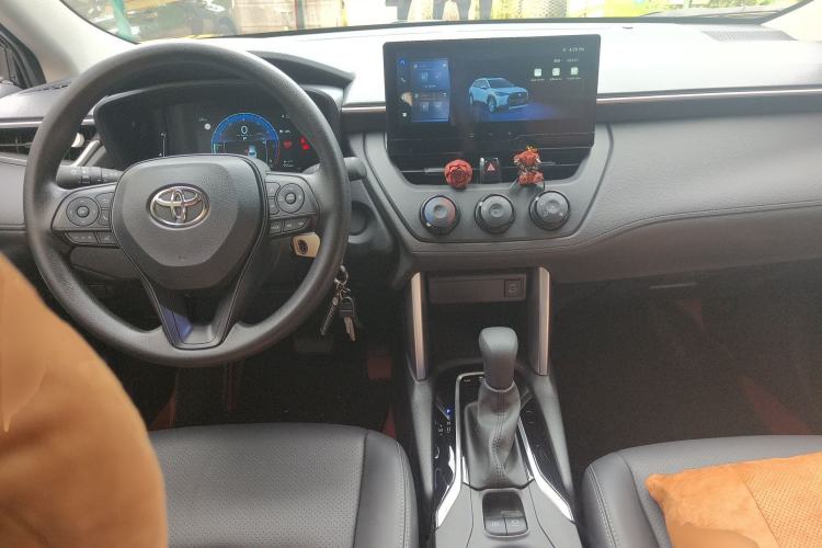 Used Toyota Corolla Cross 2024 2.0L Pioneer Edition
