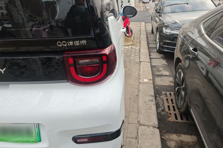 Used Chery QQ Ice Cream 2024 Edition Youth Version 205km Sundae Right Rear Taillight