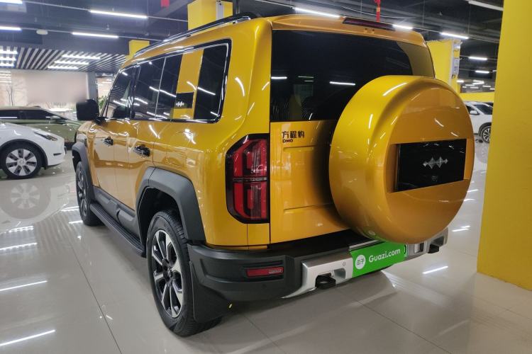 Used Formula Leopard Leopard 5 2023 Navigator Edition
