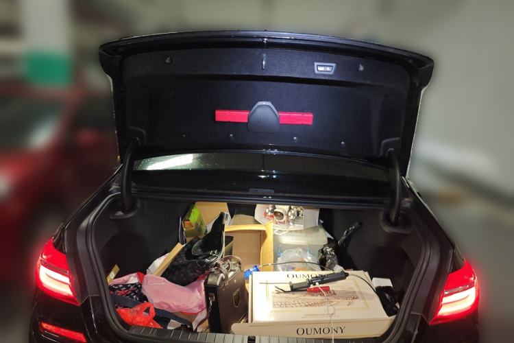 Used BMW 7 Series 2018 730Li Luxury Edition M Sport Package Trunk