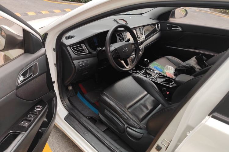 Used Hyundai Mistra 2016 1.8L Automatic Smart GLS Driver Seat