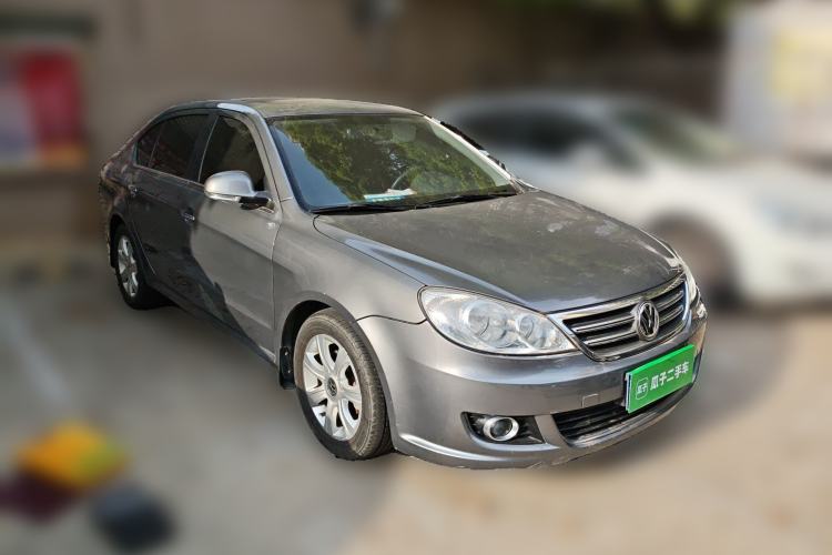 Used Volkswagen Lavida 2011 1.4 TSI DSG Prestige Edition Front Right 45 Deg