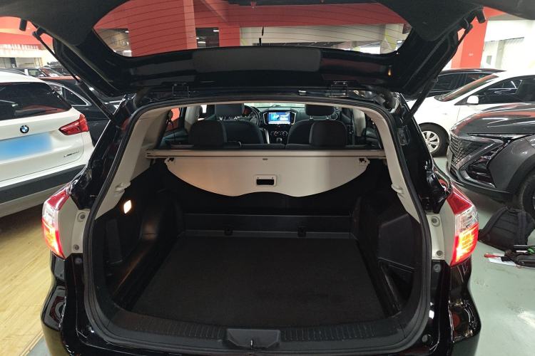 Used Venucia T70 2016 2.0L CVT Smart Choice Edition