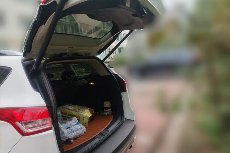 Used Ford Kuga 2015 2.0L GTDi Four-Wheel Drive Prestige Model Trunk