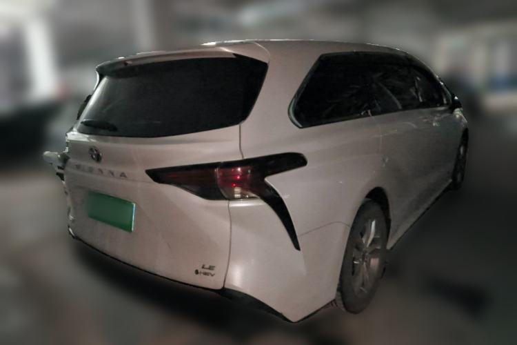 Used Toyota SIENNA 2024 2.5L Hybrid Comfort Edition Rear Right 45 Deg