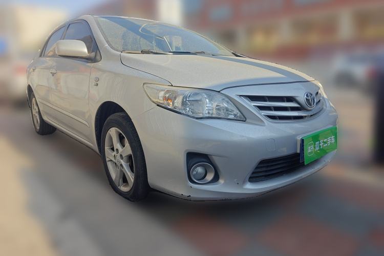 Used Toyota Corolla 2012 Luxurious Edition 1.8L CVT GL-i
