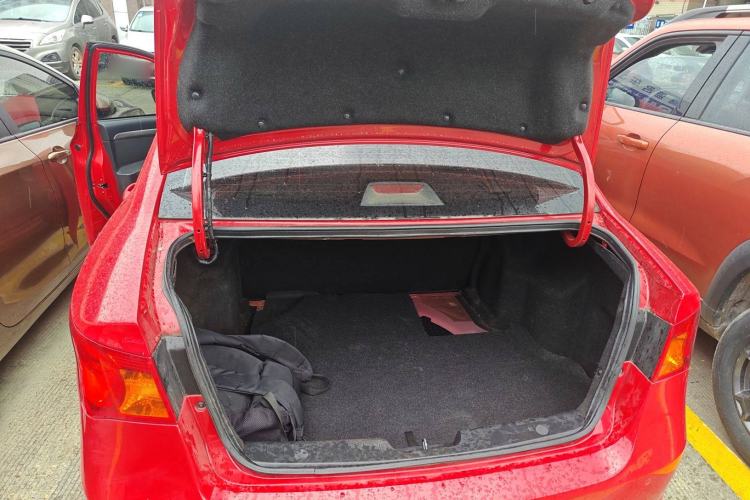 Used Roewe 350 2015 1.5L Automatic Luxury Sunroof Edition