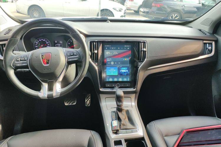 Used Roewe RX5 2018 20T Two-Wheel Drive Automatic Internet Smart Edition