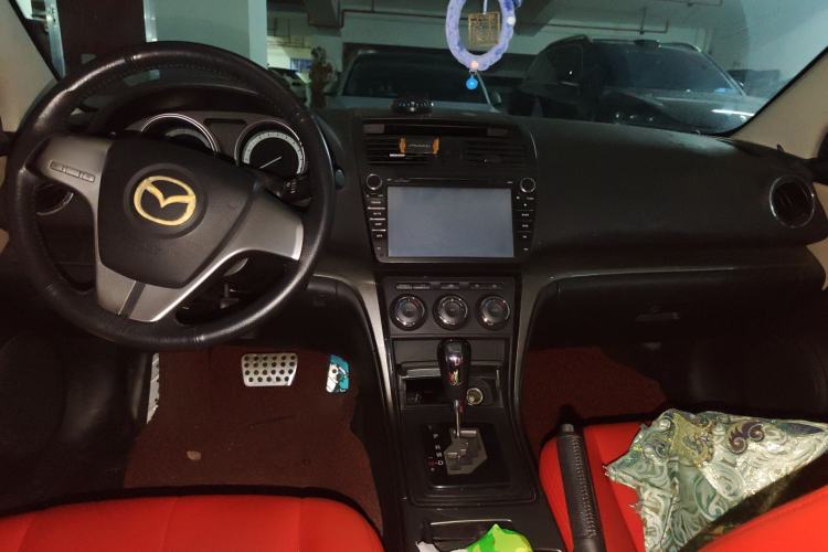 Used Mazda 6 2012 Coupe 2.0L Automatic Elite Edition Center Console