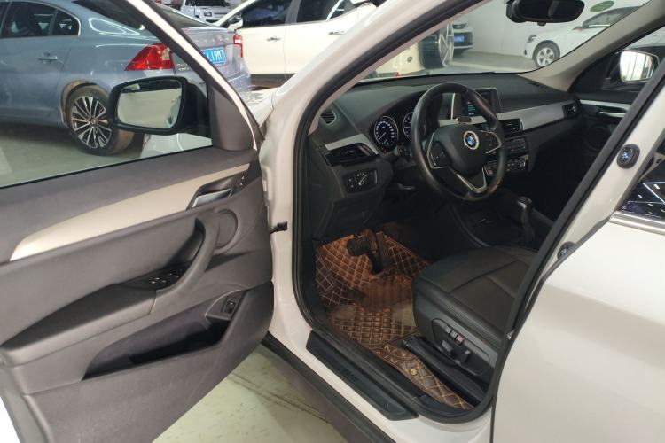 Used BMW X1 2019 sDrive20Li Leading Model
