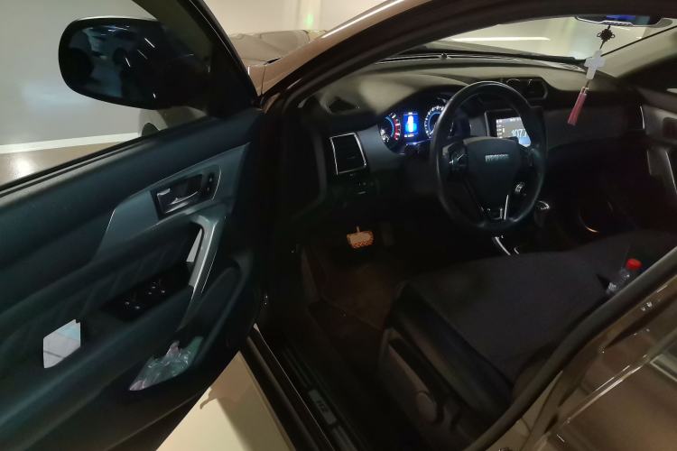 Used Haval H2 2016 Red-Label 1.5T Automatic Two-Wheel Drive Luxury Model