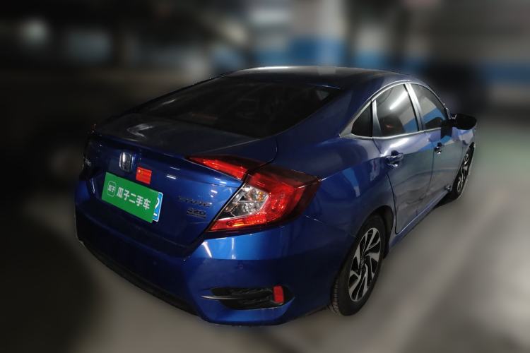 Used Honda Civic 2016 220TURBO CVT Luxury Edition Rear Right 45 Deg