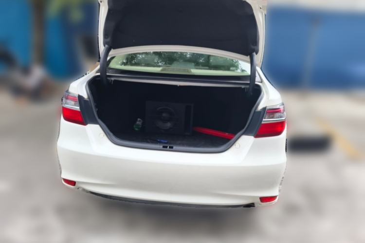 Used Toyota Camry 2015 2.0G Premier Edition Trunk