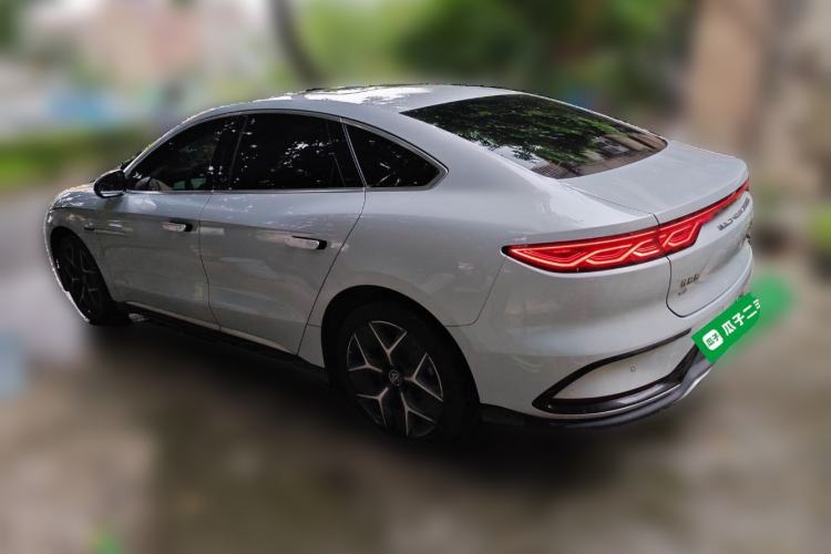 Used BYD Han 2024 EV Glory Edition 605KM Front-Wheel-Drive Premium Model